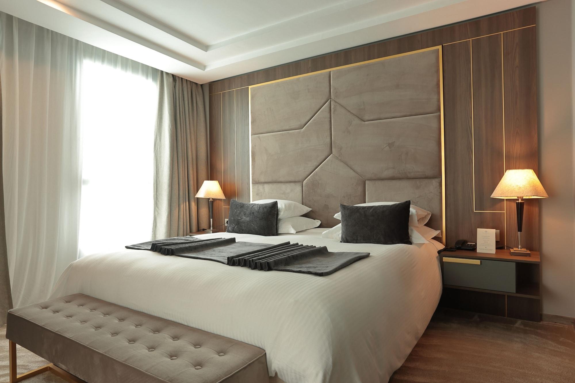 Le Palace D'Anfa Casablanca Exterior foto A bedroom at the hotel